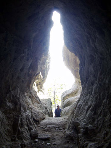 Утроба пещера utroba pestera Bulgaria