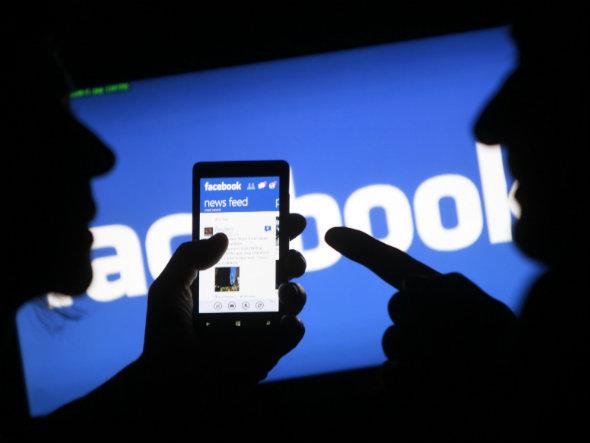 Как да забраним Facebook да използва историята ни в Интернет